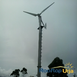 Horizontal Axis Wind Turbine @ Rooftop Urja